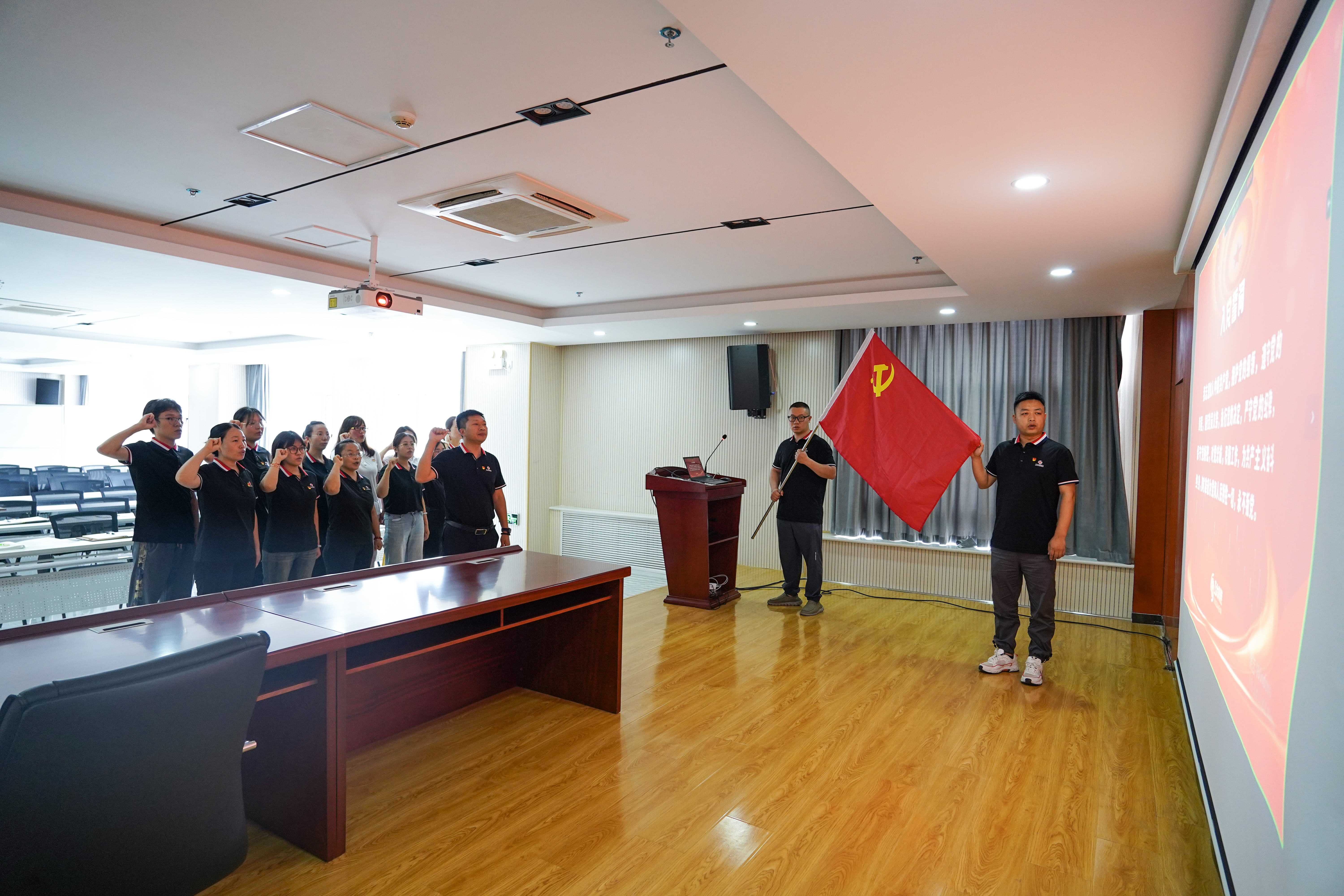 今天,重溫入黨誓詞!(圖2) DSC00543.jpg