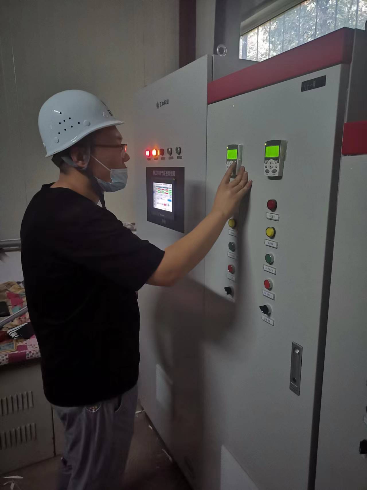 【國慶堅守,此刻我在崗】工大科雅人全力備戰今冬供暖(三)(圖1) 【國慶堅守,此刻我在崗】工大科雅人全力備戰今冬供暖(三)(圖1)